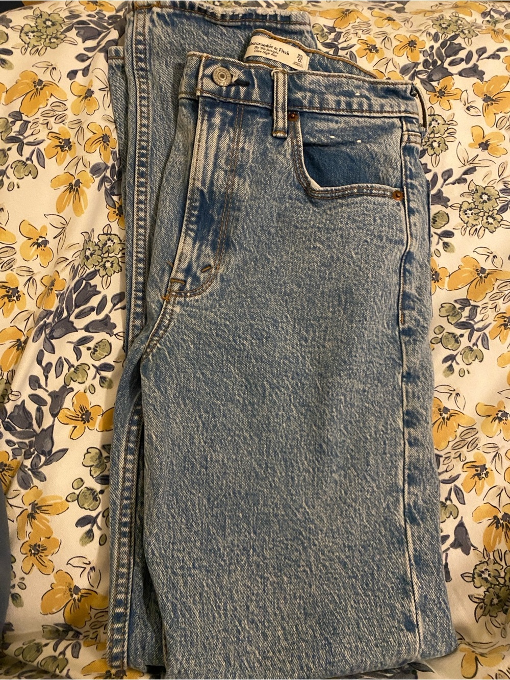 Abercrombie & Fitch Light Blue 90’s Straight Ultra High-Rise Jeans